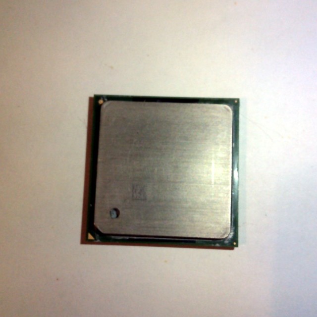 Intel Mobile Pentium 4 SL723